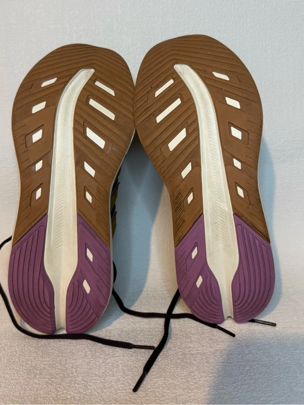 Adidas Astrastar Women’s 8.5 Black Purple Bronze Running Shoes JQ6090